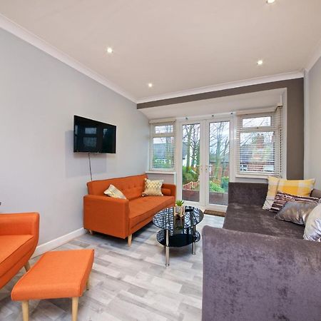 Beautiful Cozy Home With Free Parking Manchester Eksteriør bilde