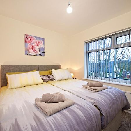 Beautiful Cozy Home With Free Parking Manchester Eksteriør bilde
