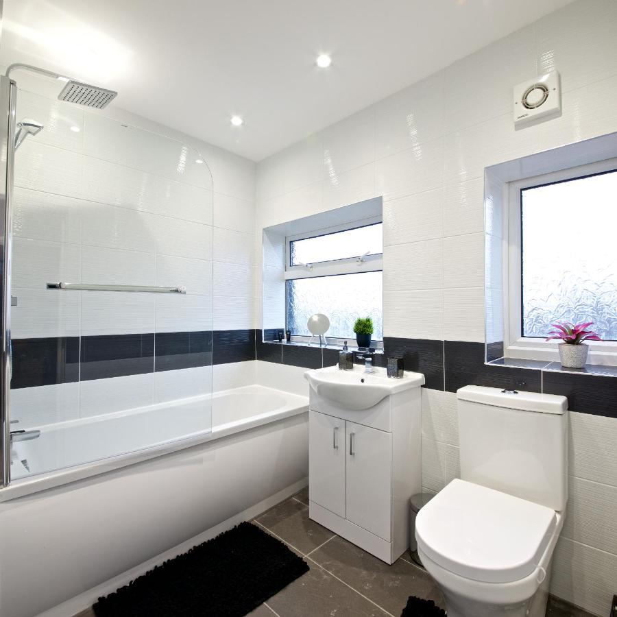 Beautiful Cozy Home With Free Parking Manchester Eksteriør bilde