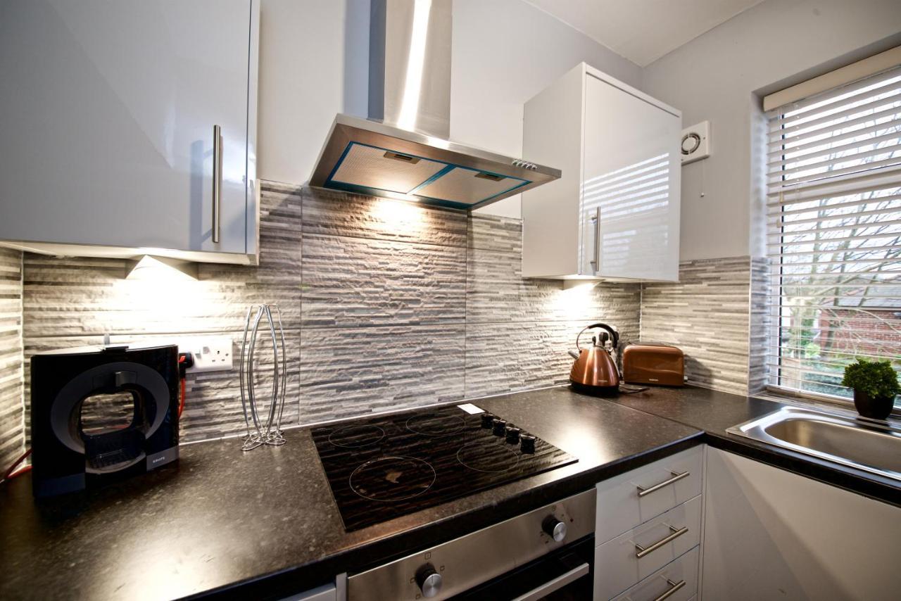 Beautiful Cozy Home With Free Parking Manchester Eksteriør bilde