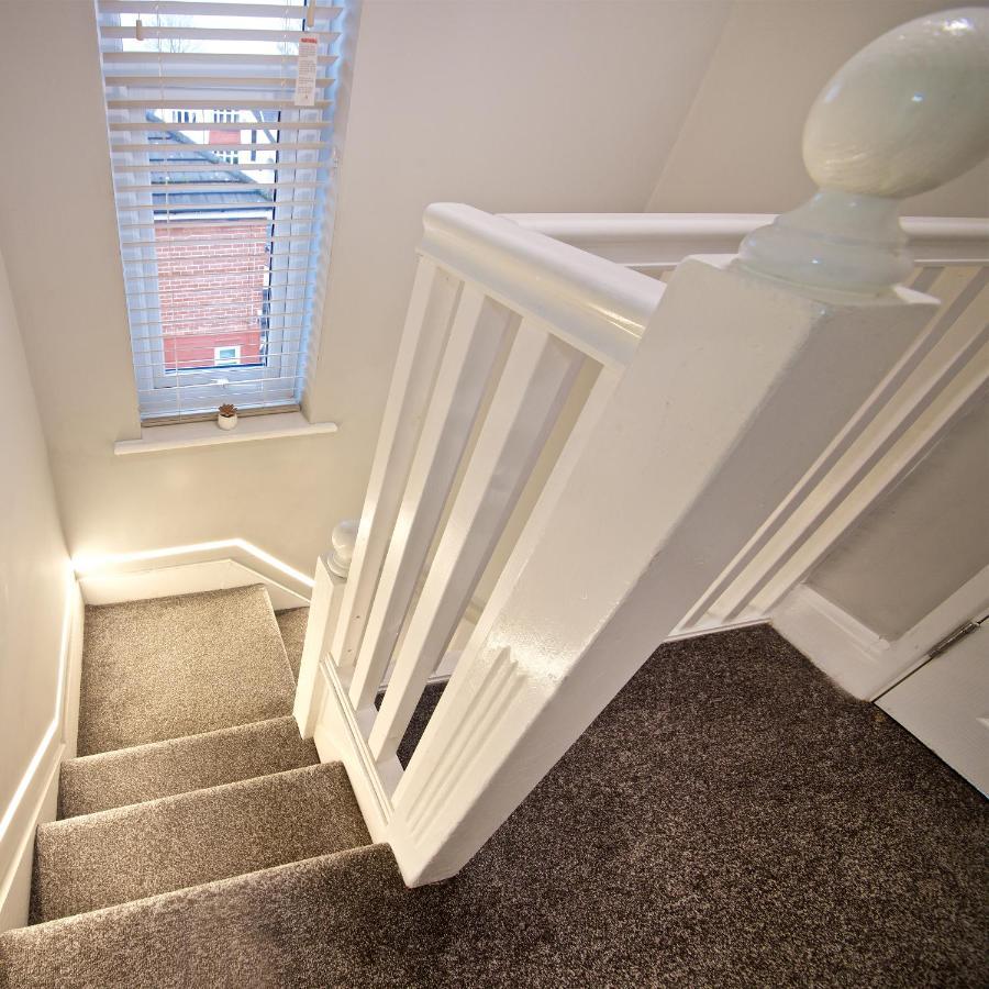 Beautiful Cozy Home With Free Parking Manchester Eksteriør bilde